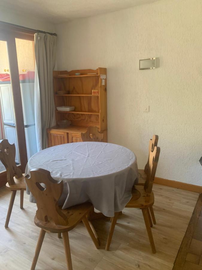 Appartement Avec Acces Piscine- Station- 4 Personnes Saint-Jean-dʼAulps Zewnętrze zdjęcie
